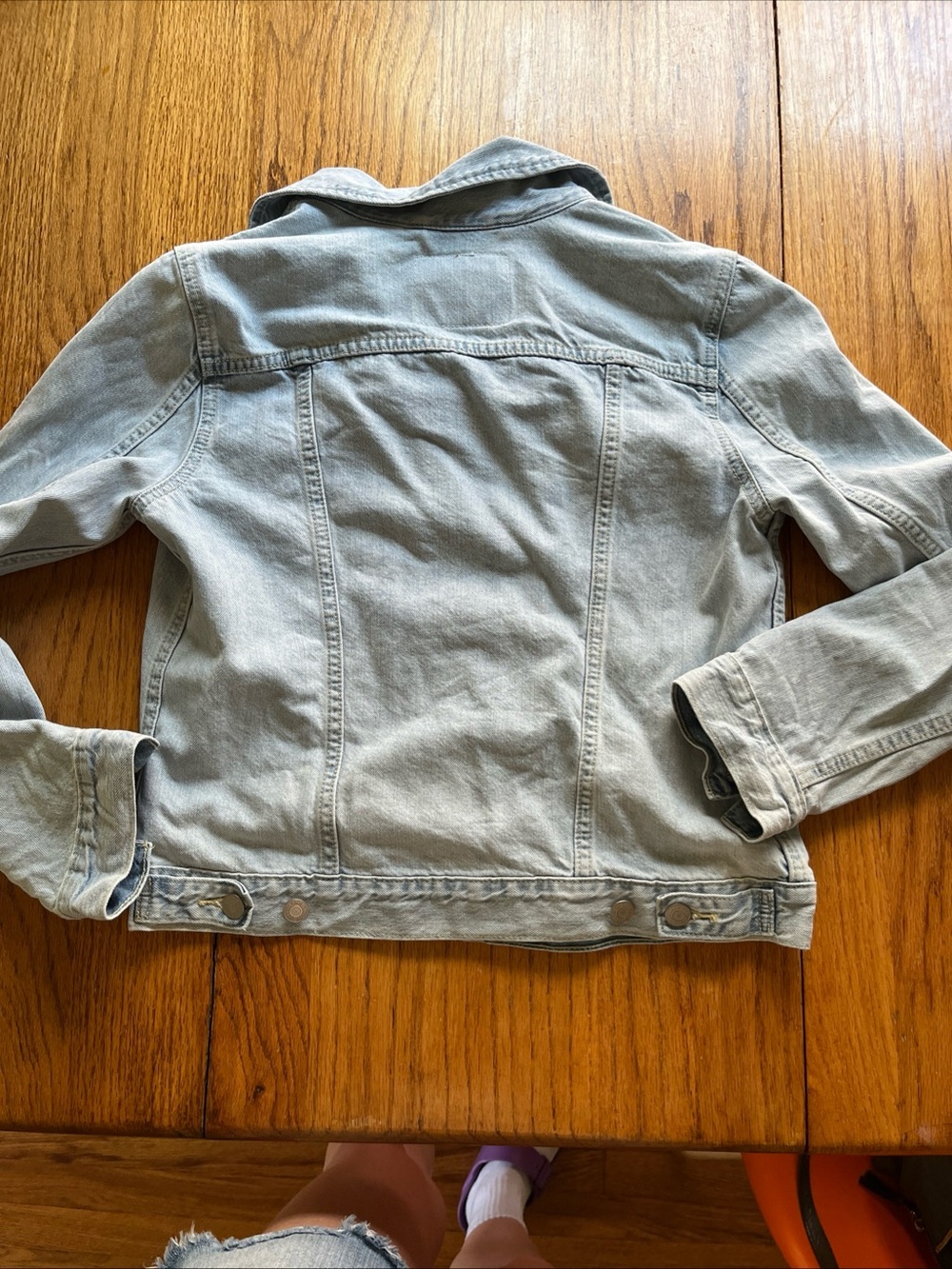 Levi's Light Blue Denim Jacket with Floral embroidery - Picture 6 of 8
